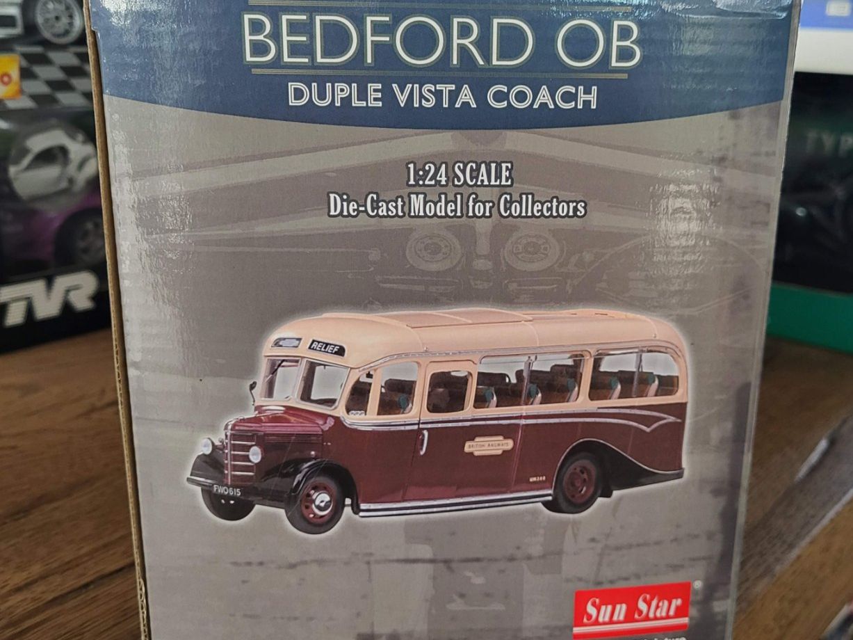 Modellbausätze & Standmodelle: Bedford OB 1:24 Sun Star – Gebraucht aus Rothrist von Juana5 1