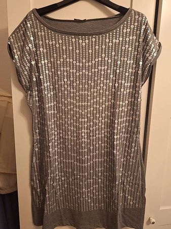 Sommerliches Glitzer-Kleid