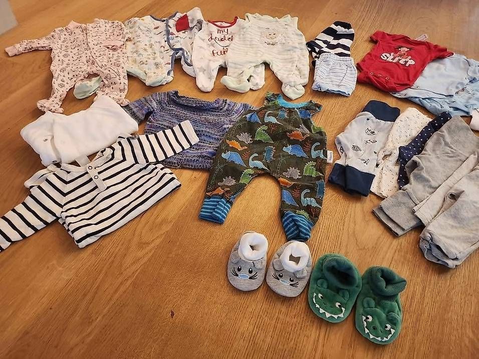 Lots de vêtements: Kleiderpaket in Grösse 56 – D'occasion à Winterthur par kyubi 3