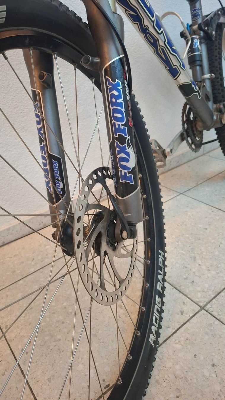 Kona Velos: Mountainbike Kona Bear Dee-Lux – Gebraucht aus Wetzikon ZH von Zurigo14 4