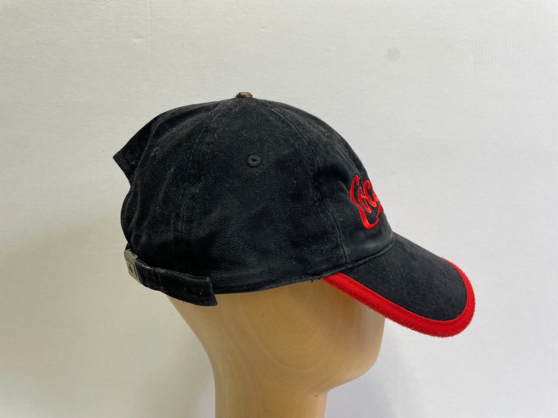 Copricapi, berretti & cappellini: Vintage Y2K Coca Cola Kappe Swiss Made – Usato da Zürich venduto da le_souk 5