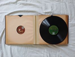 1 Album mit 12 Schellackplatten