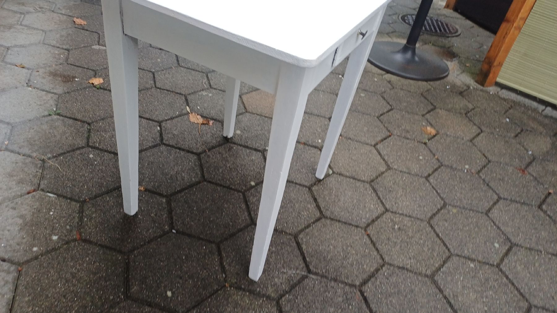 Tische: Biedermeier Tisch Tanne  – Gebraucht aus Flawil von Naphtali 1
