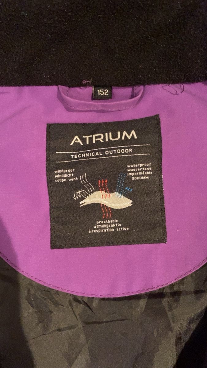 Vestes & Manteaux: Winterjacke Atrium Gr. 152, violett – D'occasion à Wettingen par vpr_9gz6 1