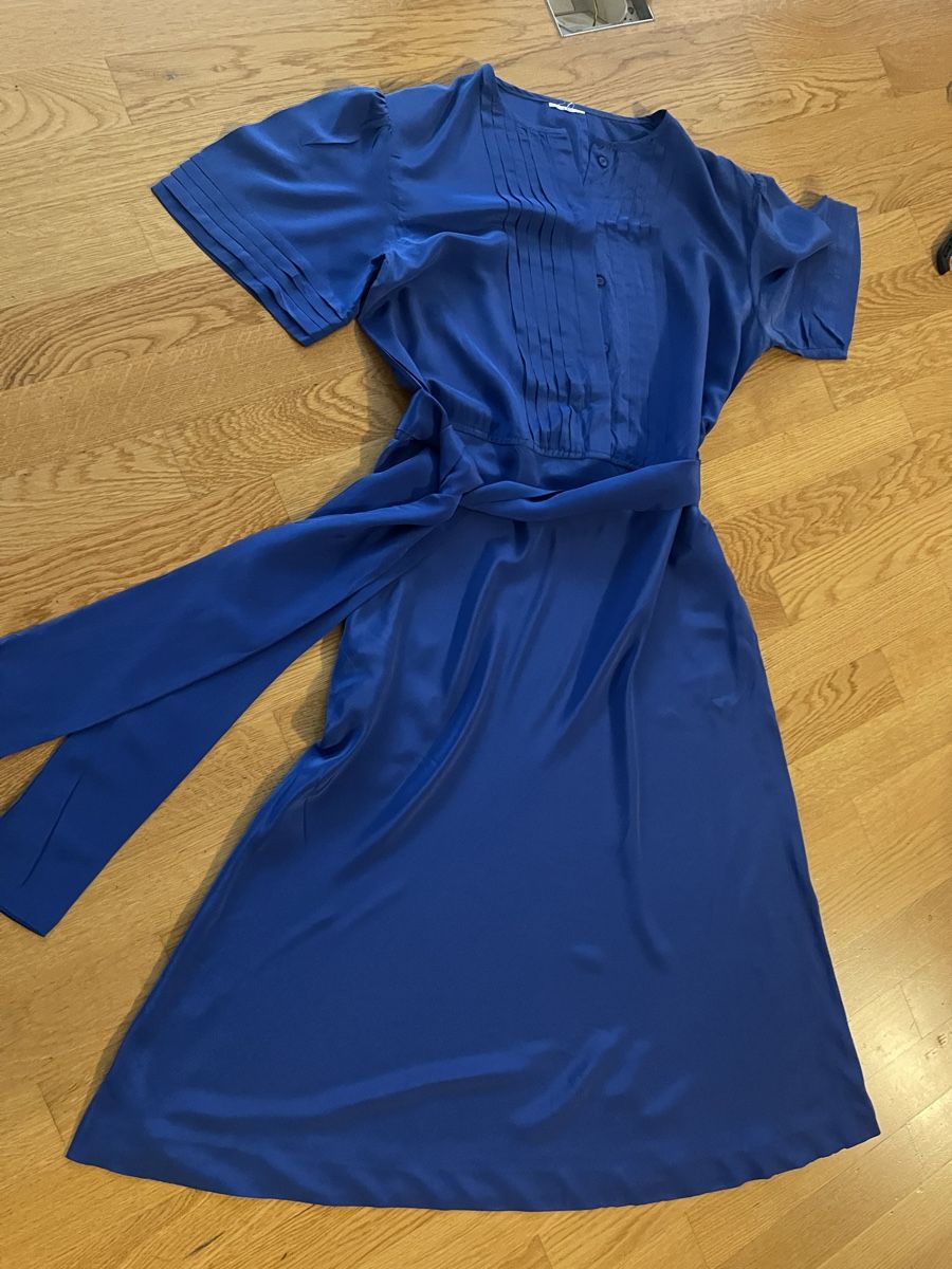 Kleider: Seidenkleid mit speziellen passenden Schal – Gebraucht aus Rüschlikon von Lajniii