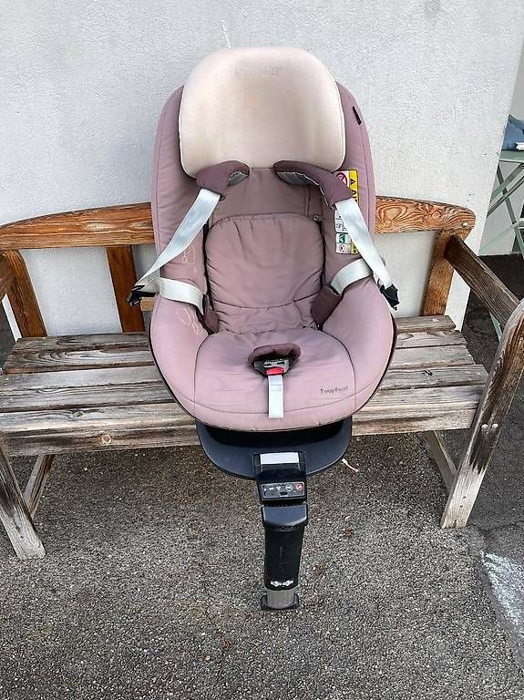 Seggiolini per auto: MaxiCosi 2Way Pearl inkl. Isofix Base – Usato da Olten venduto da Carmi30