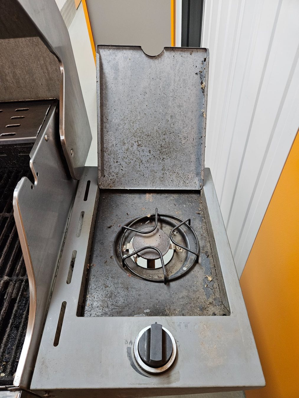 Griglie: Grill à gaz avec accessoires – Usato da Sion venduto da isa_line02 3