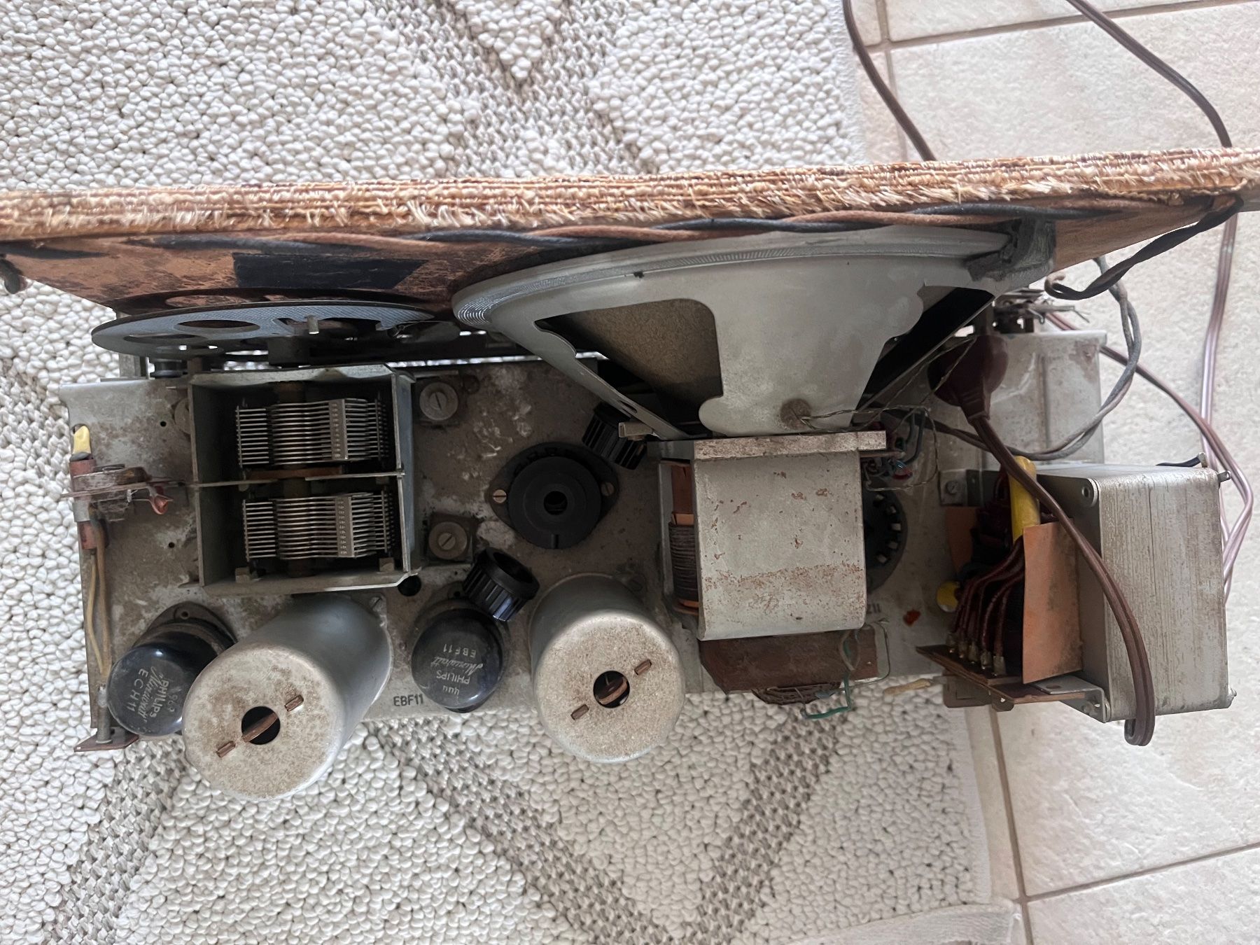 Radios: Radio Chassis Röhrenradio – Gebraucht aus Bäretswil von Rasubi 2