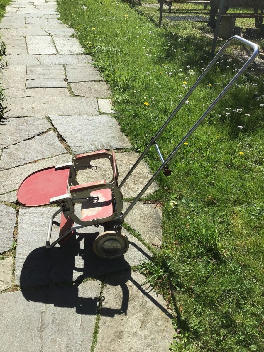 Carrozzine: Tischsessel & Kinderwagen – Usato da Oberrieden venduto da rhidybli 4