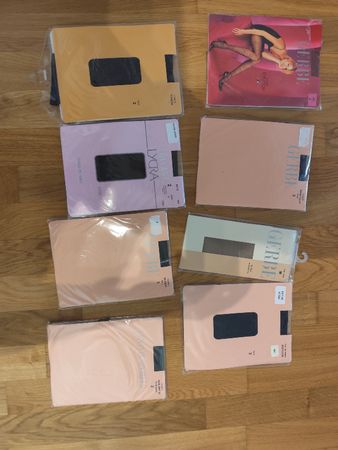 8 Collants neufs Lycra Fantaisie, tailles 3