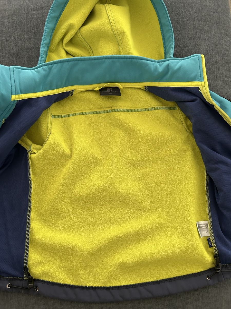 Trevolution Giacche & Cappotti: Trevolution Softshell Kinderjacke Kinder GR. 122 – Usato da Boniswil venduto da sim_7zhp 4