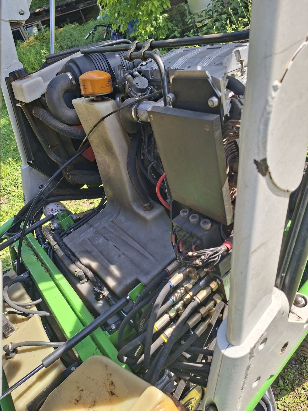 Rasenmäher: Rasentraktor Etesia Hydro 124 D – Gebraucht aus Comano von agr_tyf8 5