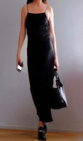 ZARA satiniertes Kleid in Lingerie Optik - neu -