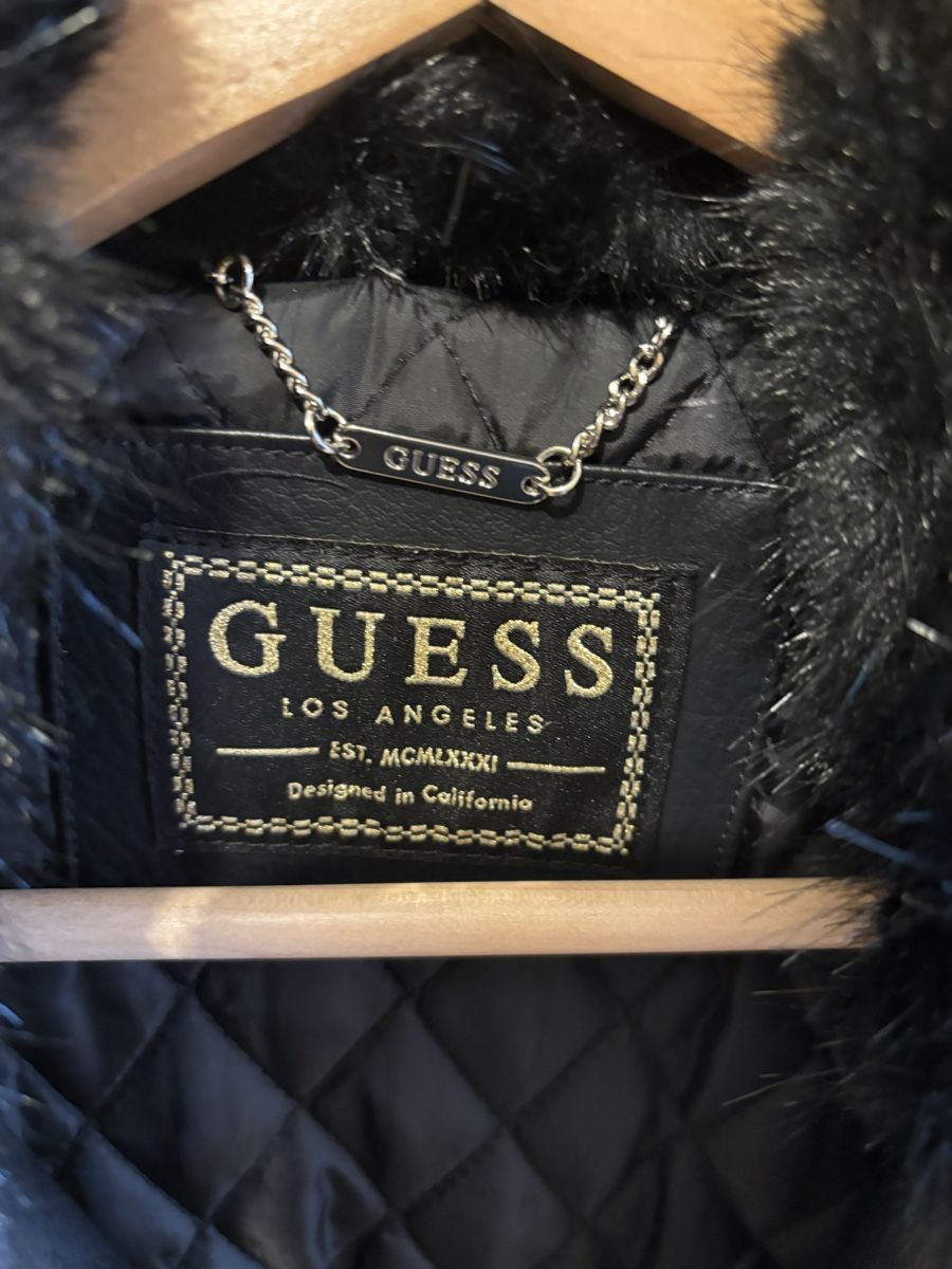 Guess Jacken: Veste Guess noire – Neu (gemäss Beschreibung) aus Attalens von roronana 2