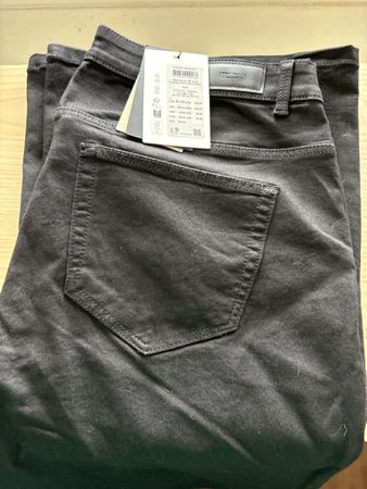 Pantaloni neri Vero Moda nuovi, taglia 46  Perfetti!