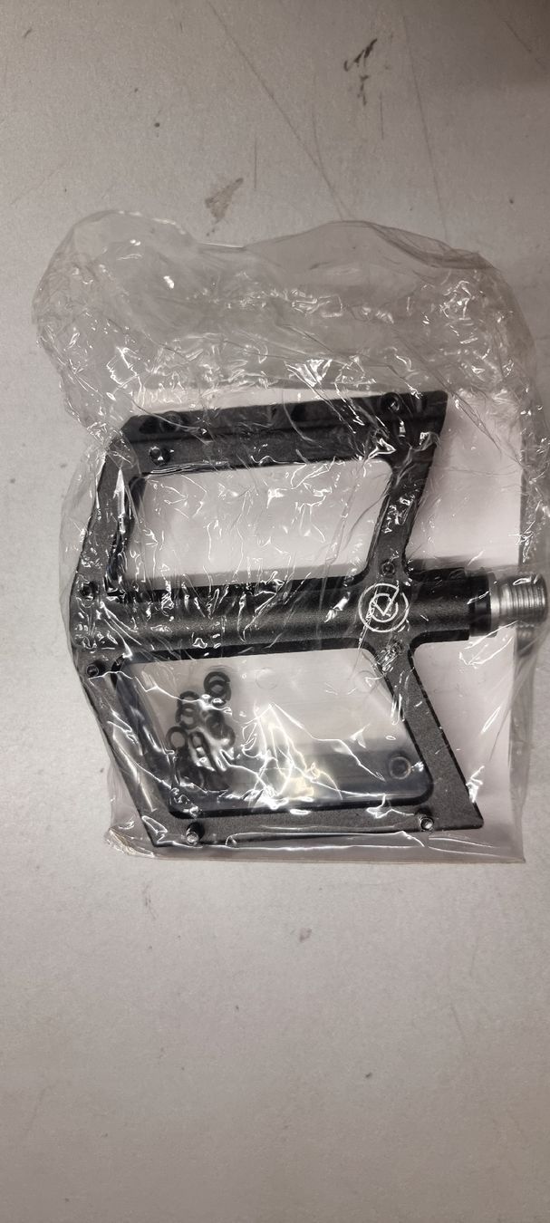 Ersatzteile: Acros Flat Pedal - Neu - Versand möglich  – Neu und originalverpackt aus Seon von Stibinio 1