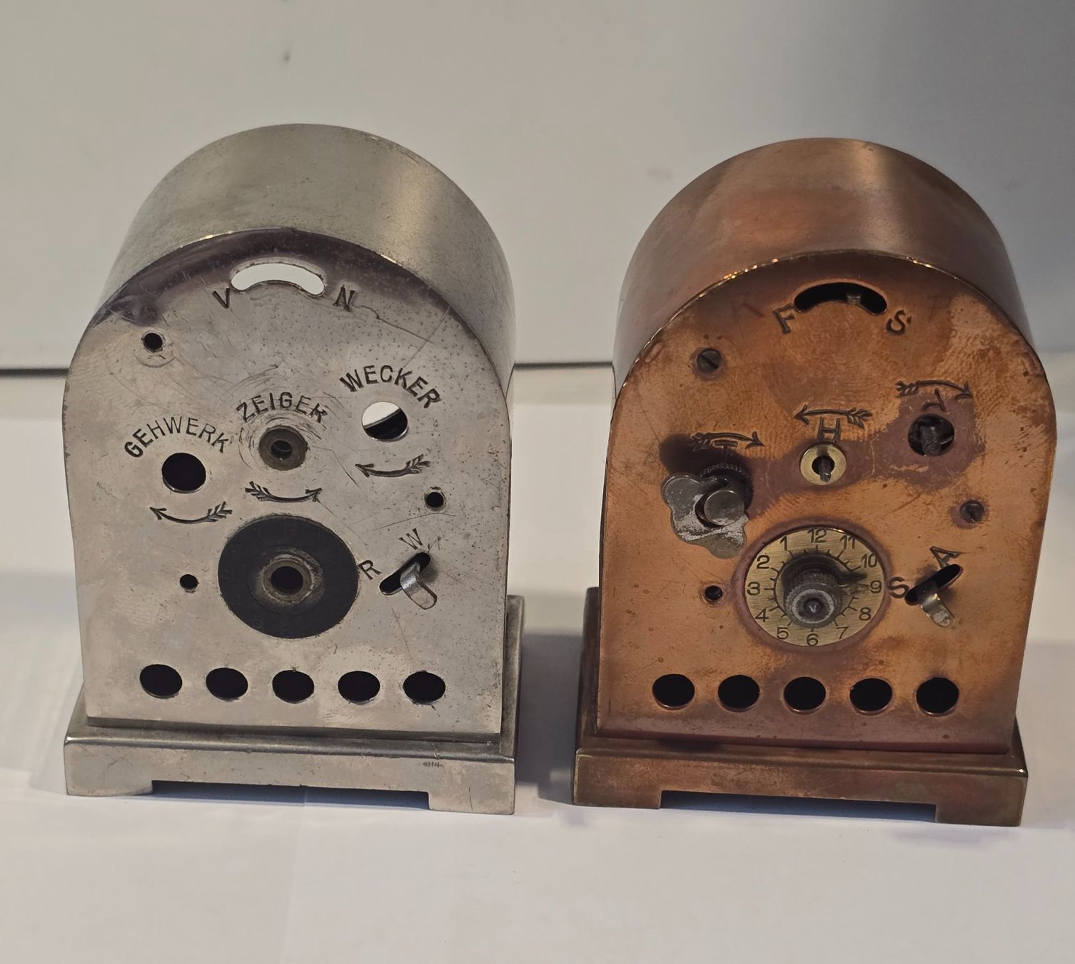 Wecker: Kleiner Wecker mit Kupfergehäuse – Gebraucht aus Ennetbürgen von 50shafali53 1