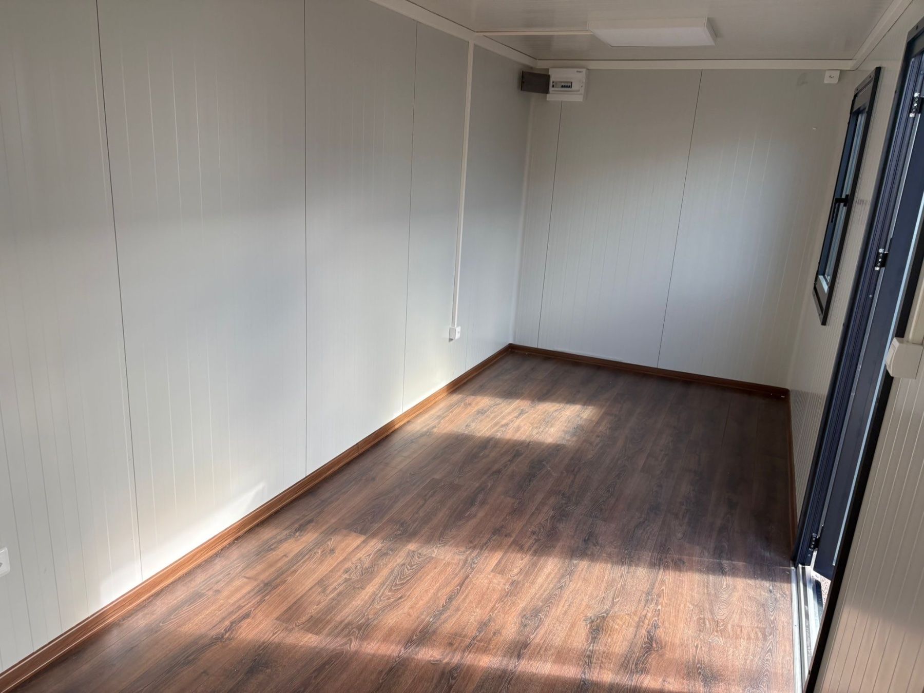 Contenitori edile: Bürocontainer / Hofladen  6 x 2.4m – Nuovo (secondo la descrizione) da Oftringen venduto da Britta 2