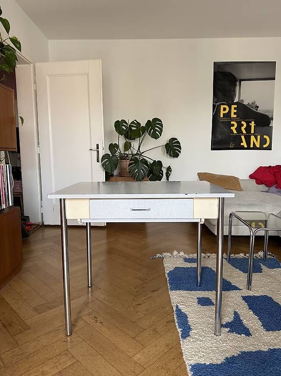 Tavoli: Tisch mit Schublade – Usato da Bern venduto da serahwe