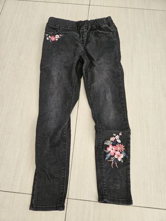 Mädchen Jeans schwarz Grösse 140 Blumenstickerei