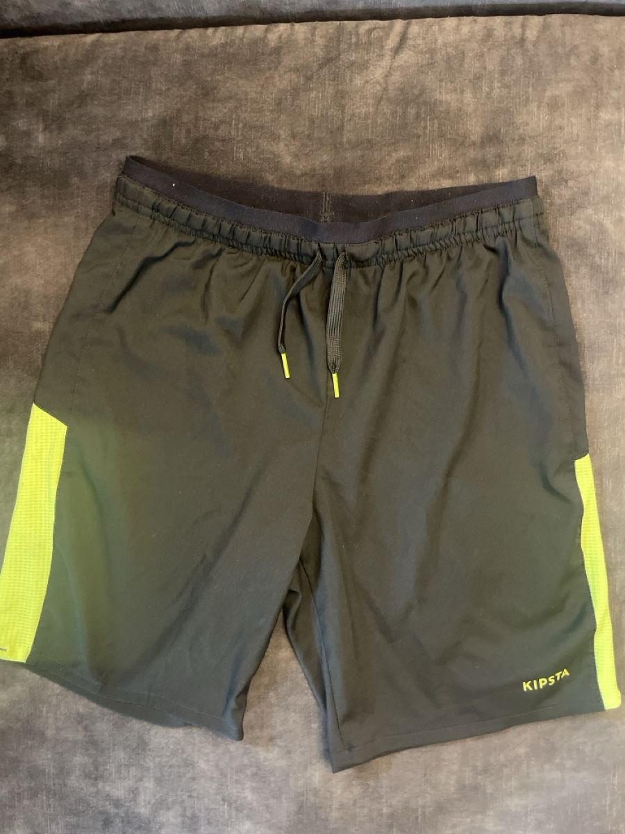 Decathlon Pantaloni: Kipsta Sporthose Grösse 152 – Usato da Pieterlen venduto da sheriff111