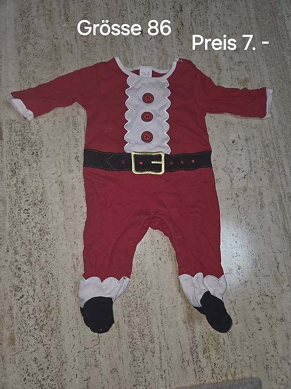 Kleiderpakete & -sets: Weihnachts Outfit – Gebraucht aus Basel von bb9_xh2f 2