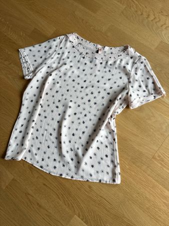 Hübsche Bluse von MARC CAIN, Gr. N5