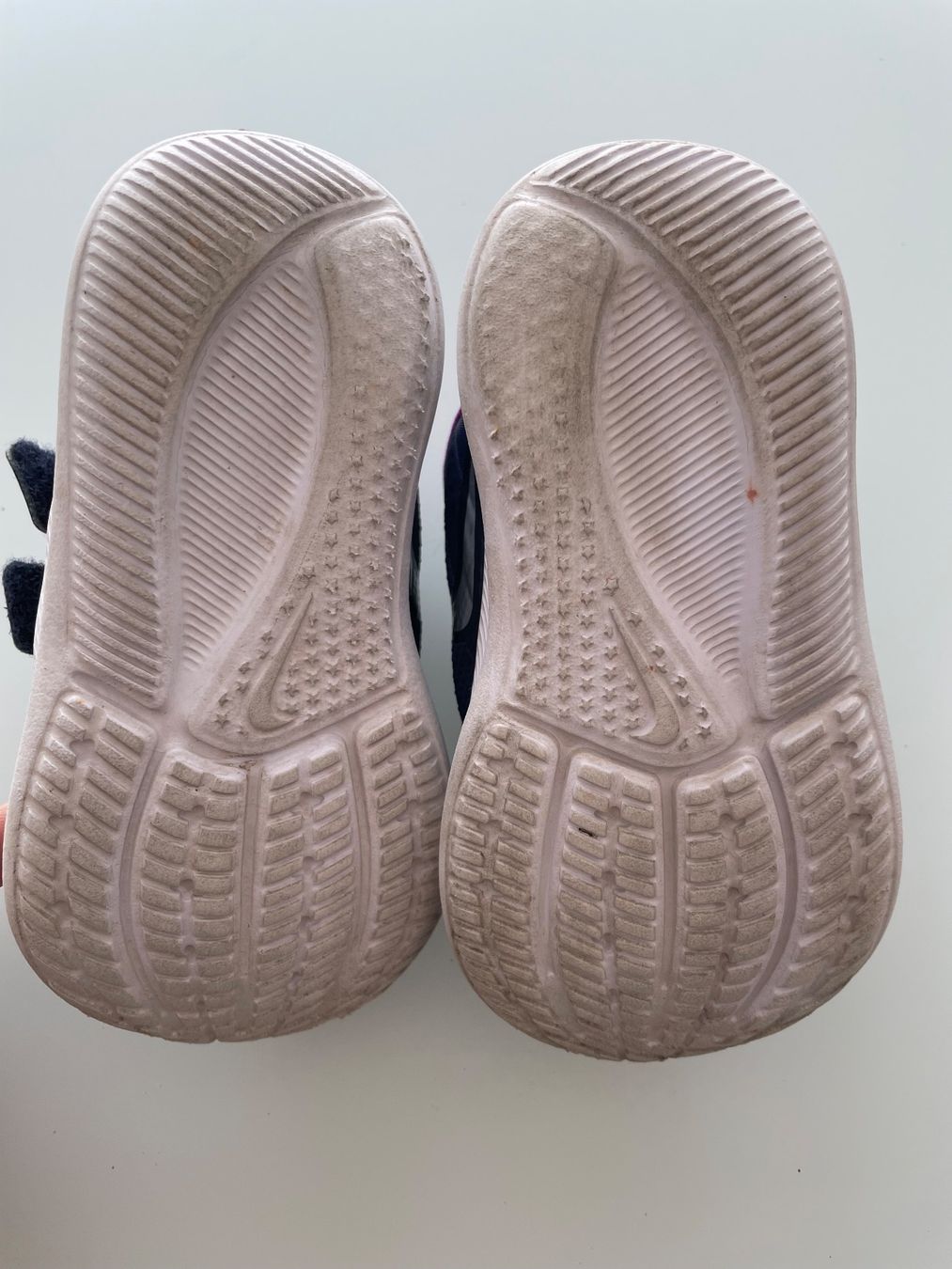 Nike Scarpe per ragazzi: Nike Kinderschuhe Grösse 21 – Usato da Lohn-Ammannsegg venduto da LaCoLiNe 3