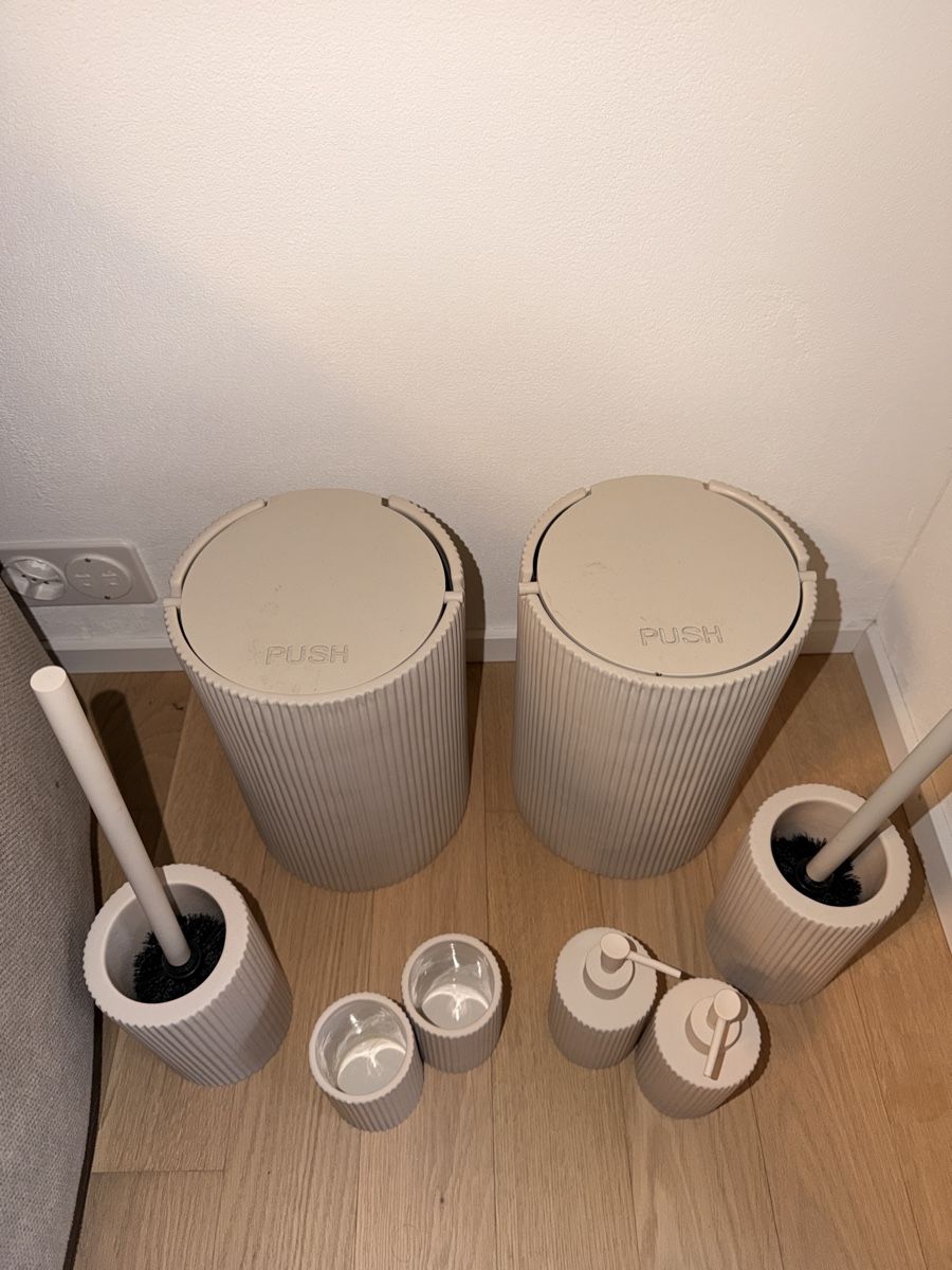 Portasapone: Badezimmer Keramik Zubehör Set – Usato da Zürich venduto da Watches-Co. 3