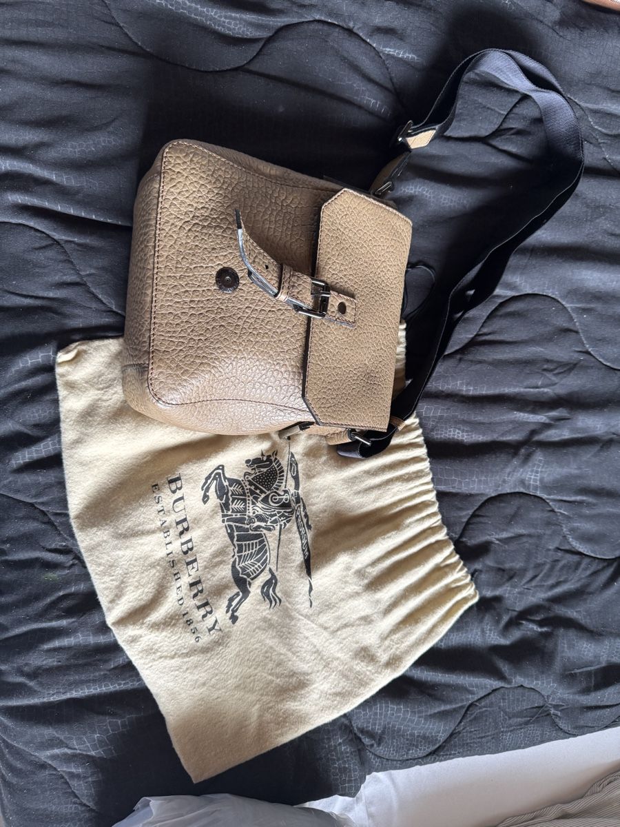 Burberry Borse: Tasche original Burberry Leder – Nuovo (secondo la descrizione) da Bern venduto da dan_n7wy 2