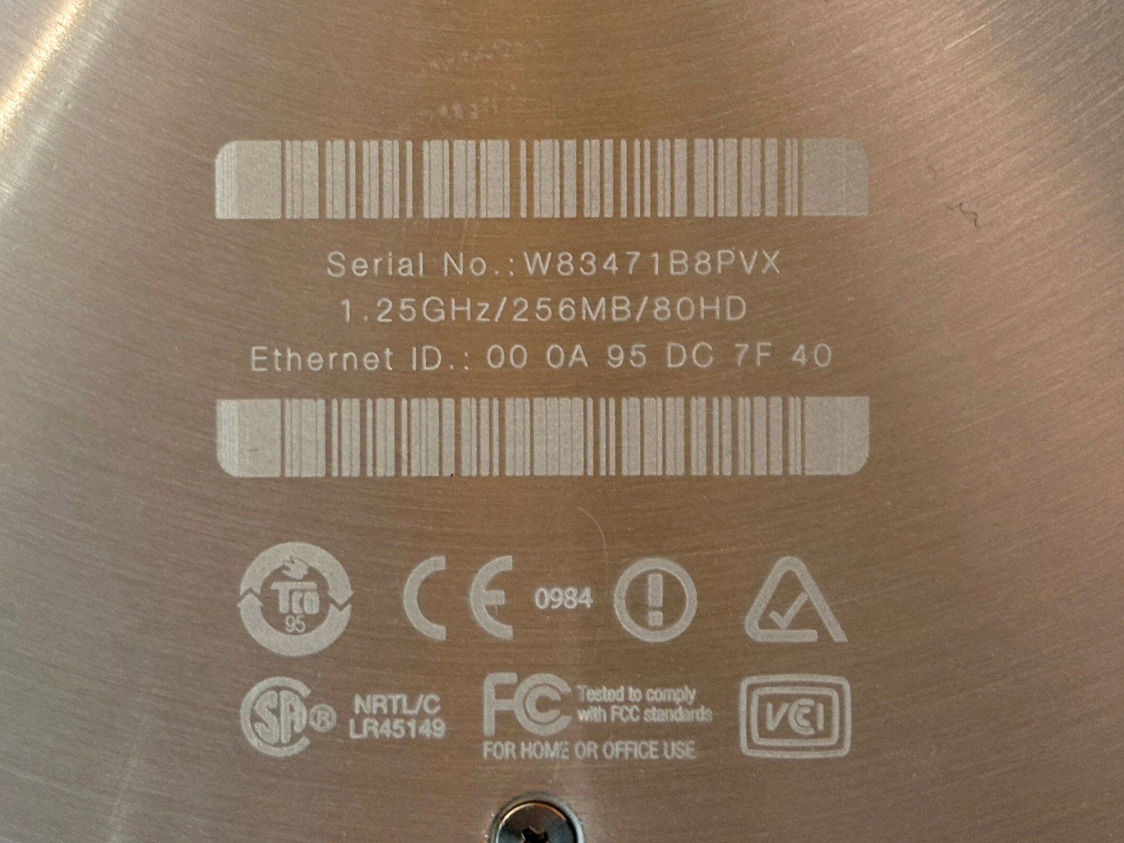 Apple PC: iMac G4  "iLamp" – Usato da Rüfenacht BE venduto da Menhirweb 4
