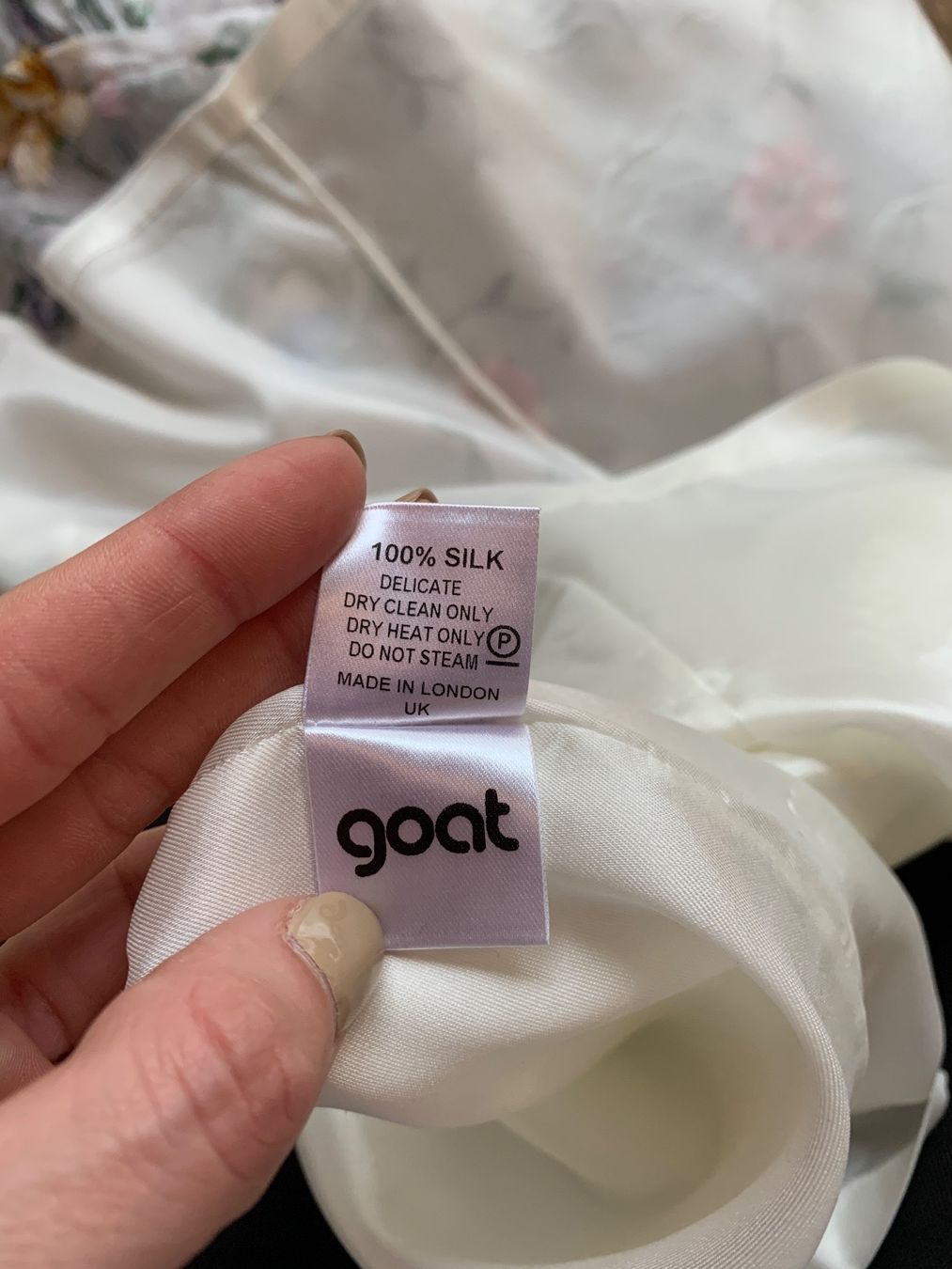 Vestiti: Kleid aus Seide – Nuovo (secondo la descrizione) da Muttenz venduto da sim_k77n 8