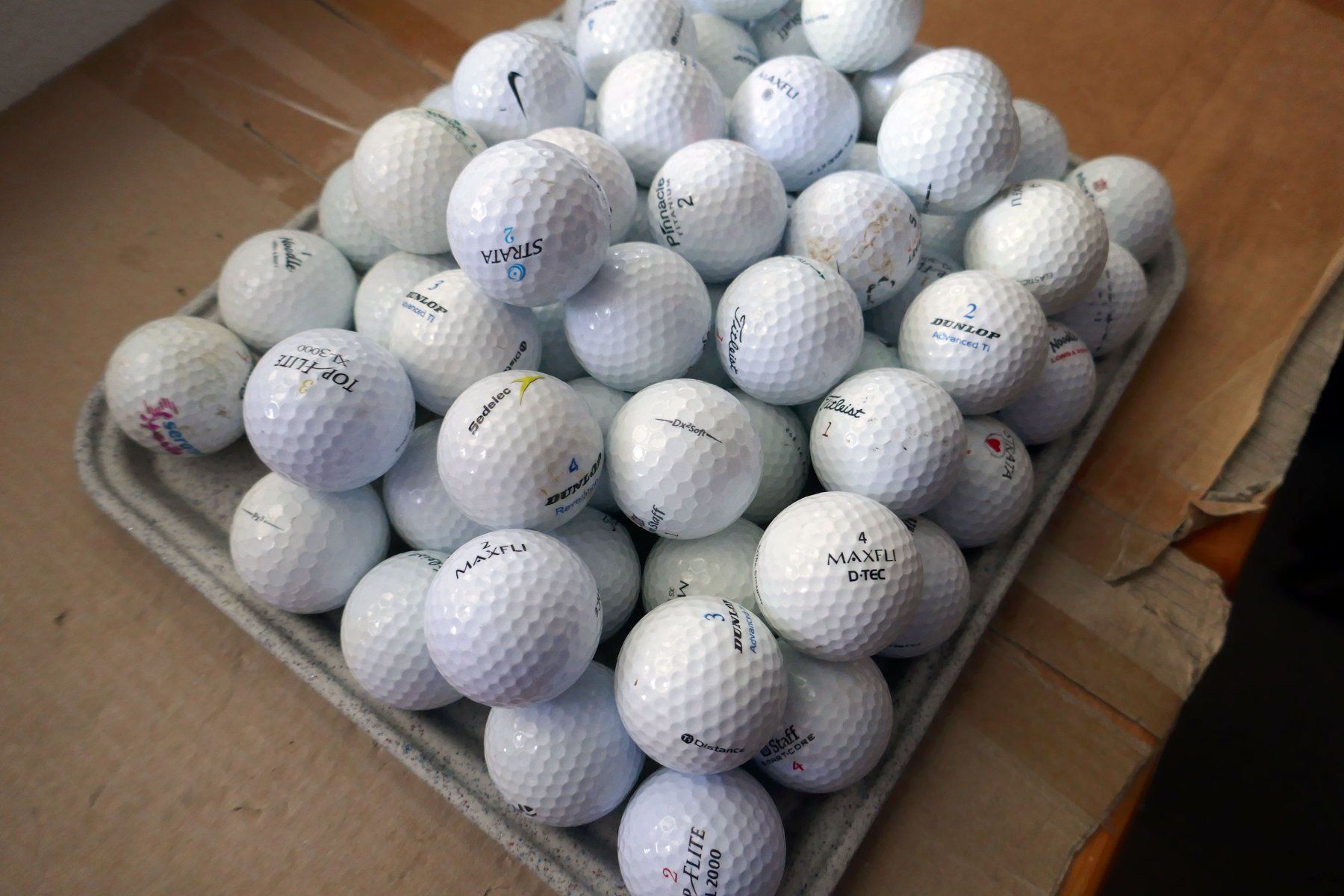 Bälle: 65 Golfbälle Mix (verschiedene Marken) – Gebraucht aus Ehrendingen von Wolfmanjack 1