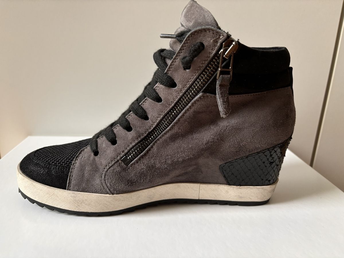 Navyboot Scarpe da donna: Sneaker Wildleder – Usato da Zürich venduto da ConnieS01 2