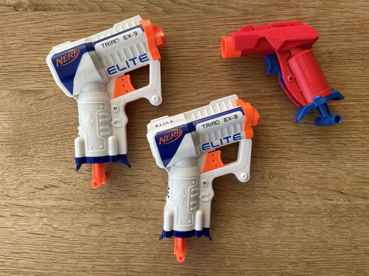 Nerf Jouets: Nerf 7-teilig inkl. Patronen – D'occasion à Zürich par piervier4 4