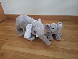 Elefanten-Kuscheltiere 2 Stück, guter Zustand