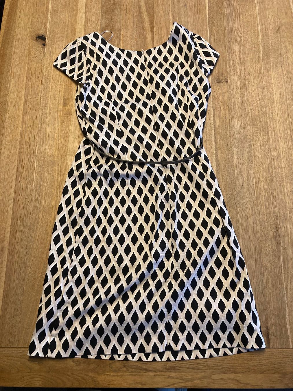 Comma Robes: Robe Comma – D'occasion à Cressier FR par vsa_87b2 1
