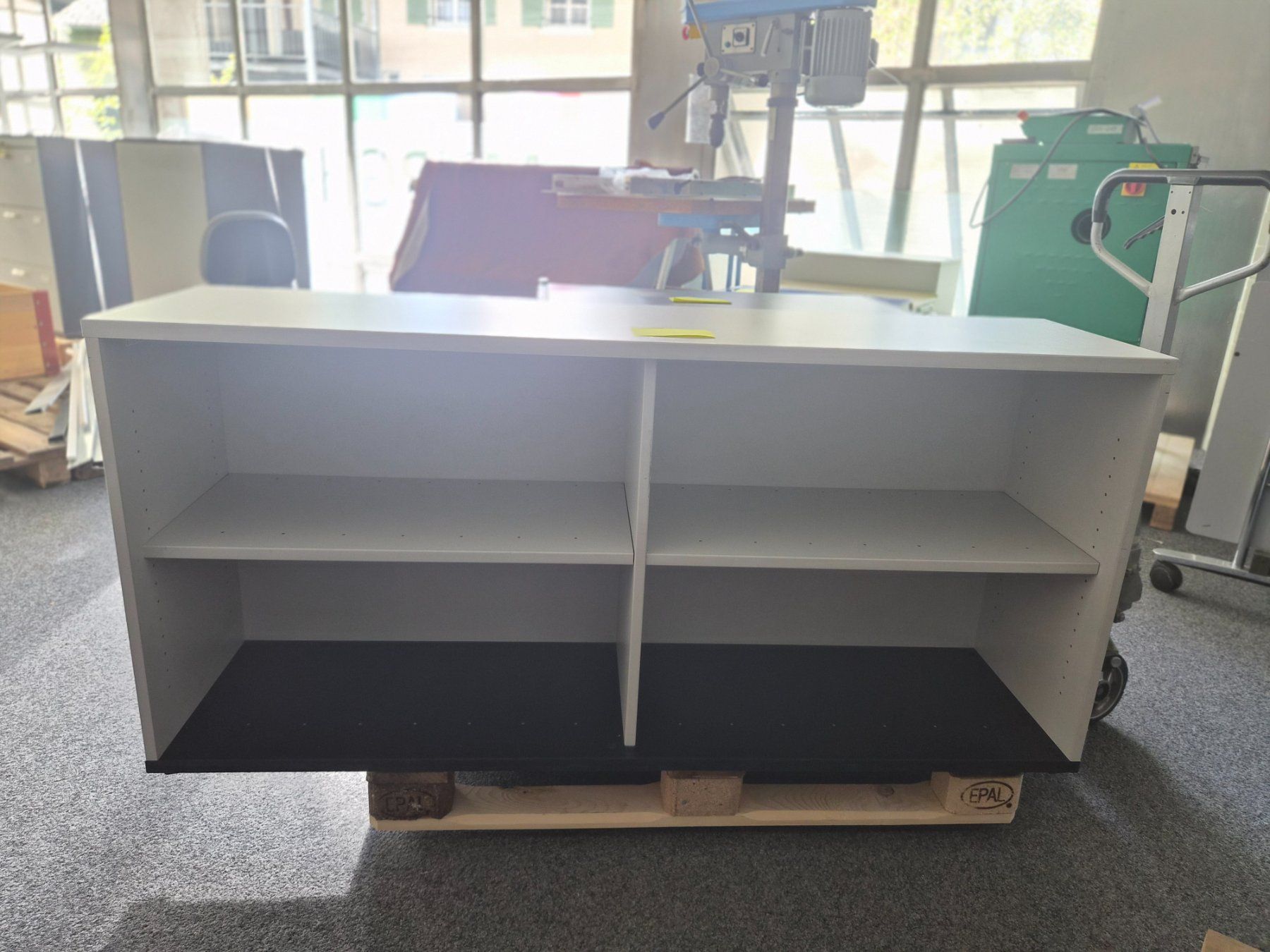 Scaffali: Regal/Sideboard – Usato da Frauenfeld venduto da Verein_Murghof