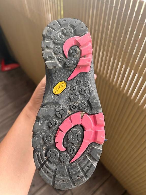 Chaussures filles: Wanderschuhe Brütting, Gr. 33 – D'occasion à Basel par sar_w5vx 3