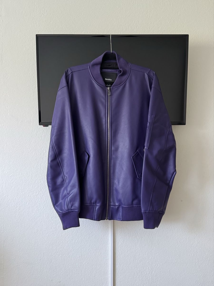 Jacken: Violette Bomberjacke Grösse L – Neu (gemäss Beschreibung) aus Rudolfstetten von ste_hw3y
