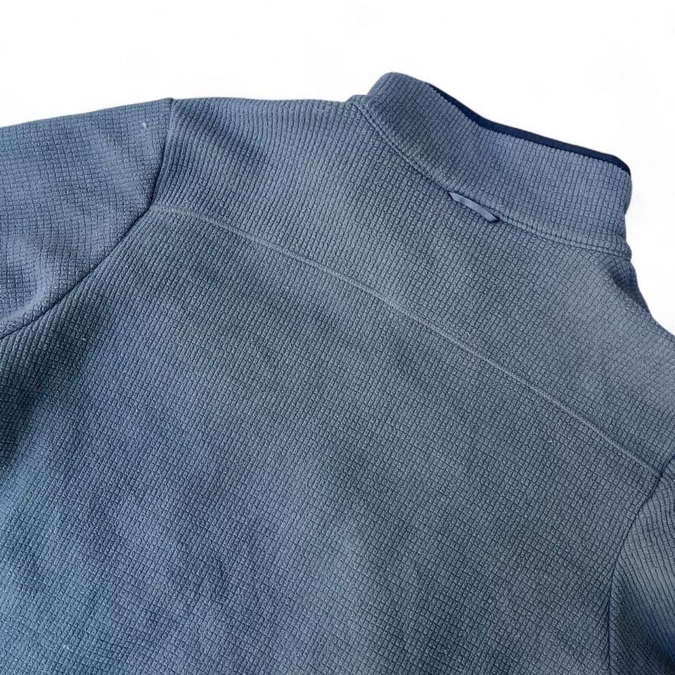 North Face Giacche: North Face Fleece Grau – Usato da Riehen venduto da RESTREET 4