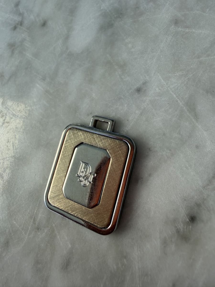 Dior Ciondoli: Pendentif vintage de Christian Dior – Usato da Cressier FR venduto da Kvito4ka 3