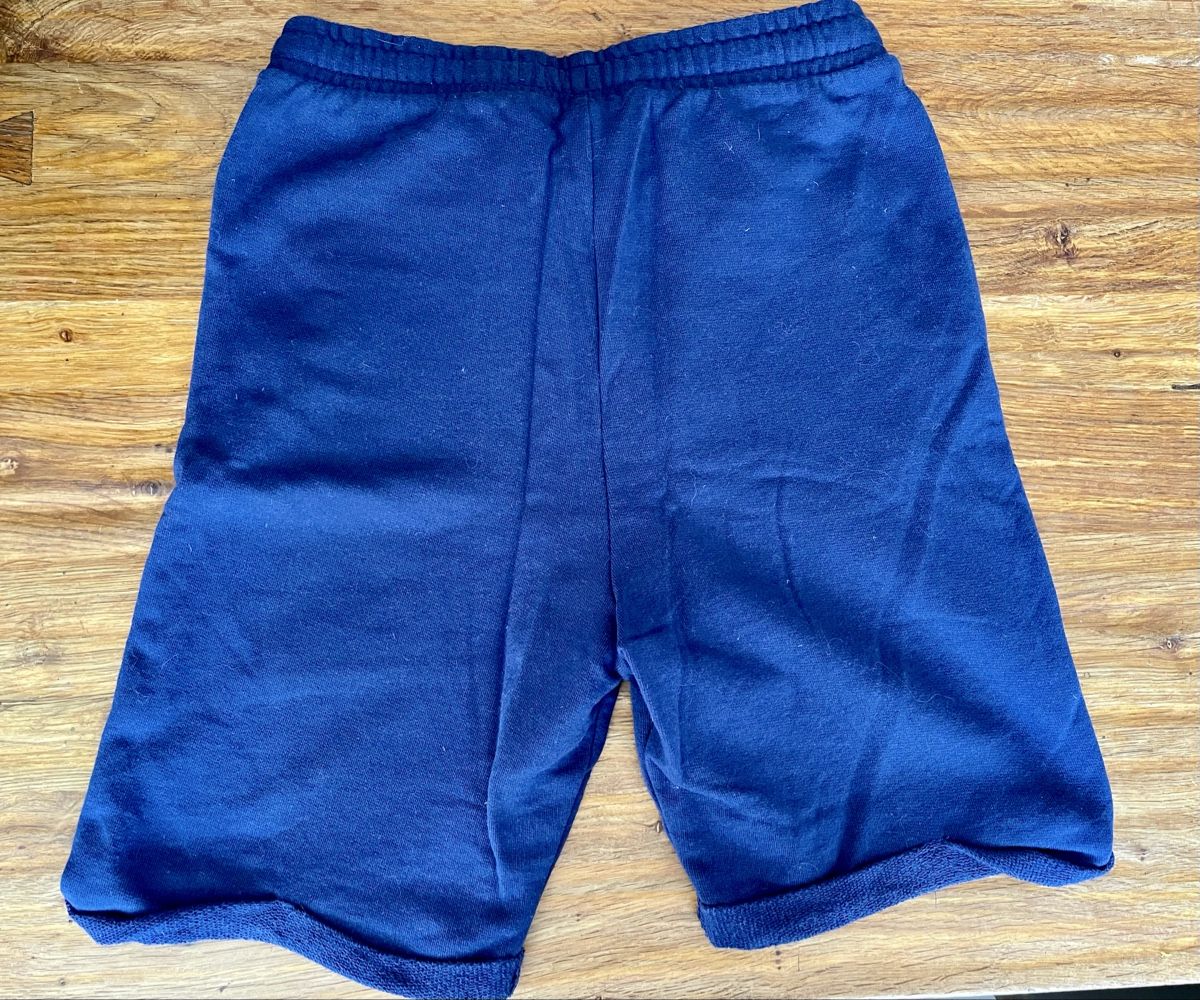 Pantaloni: tolle Benetto. Shorts Gr. 170 – Usato da Buchrain venduto da Sunny026 3
