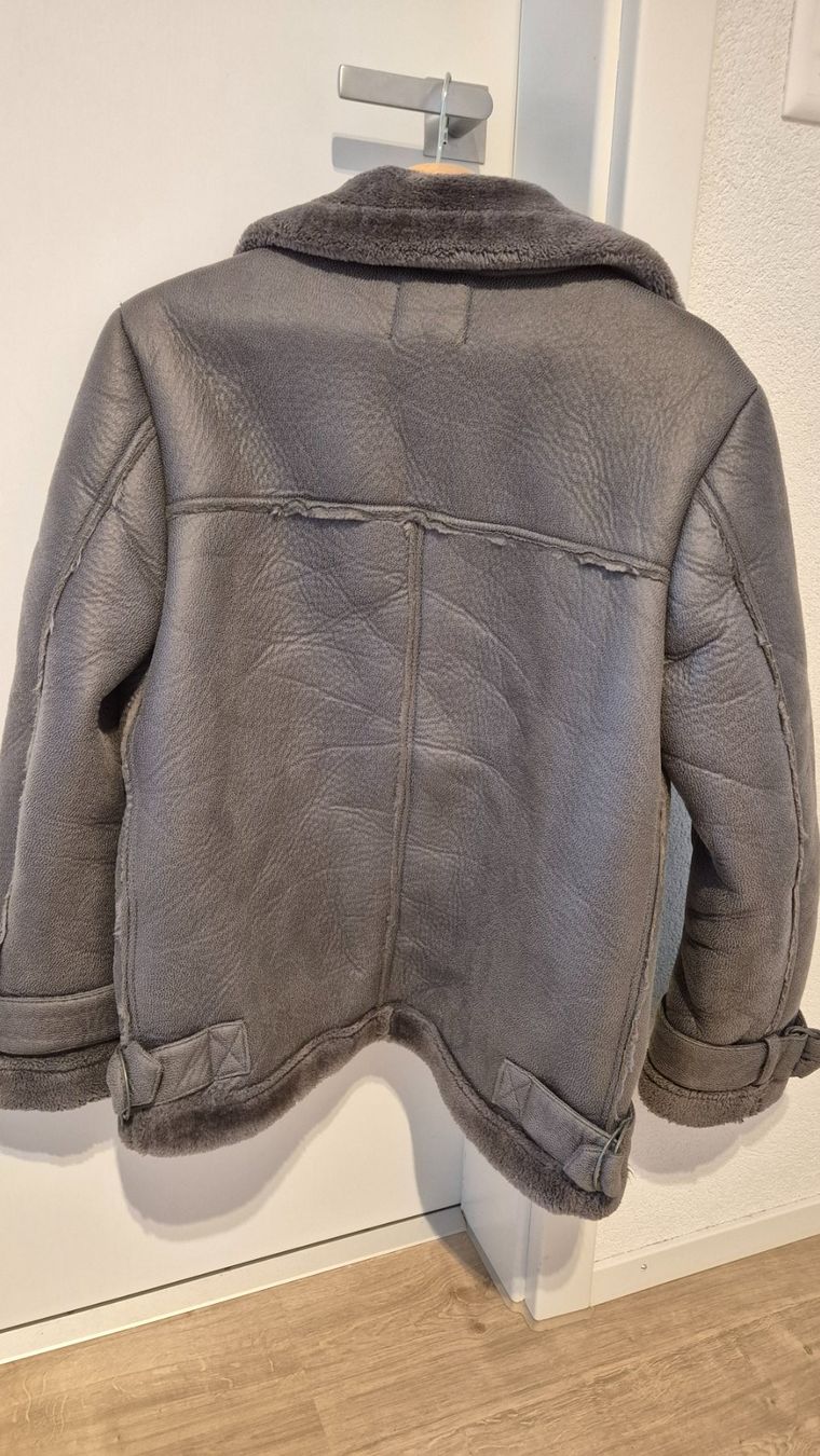 Asos Vestes: Winterjacke grau ASOS – D'occasion à Brügg BE par Tub_san 1