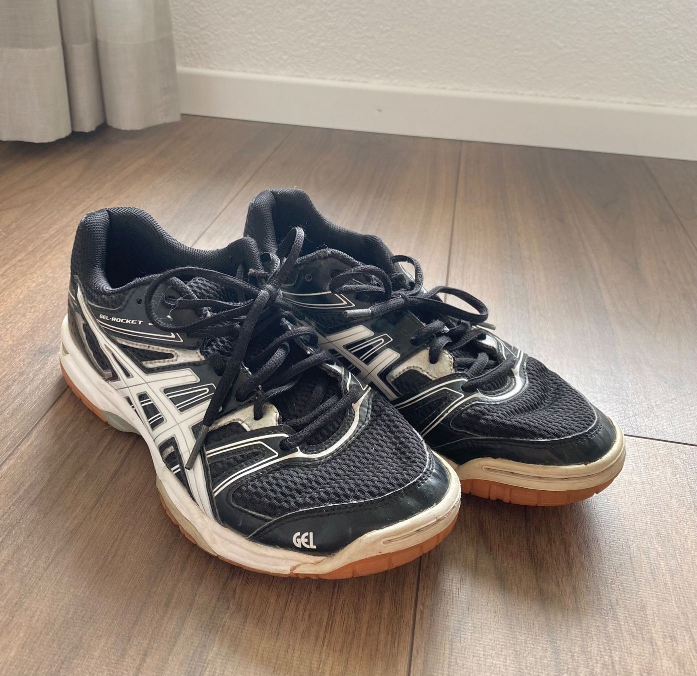 Asics Chaussures hommes: Asics Gel-Rocket Hallenschuhe – D'occasion à Oberdiessbach par cor_2nrl