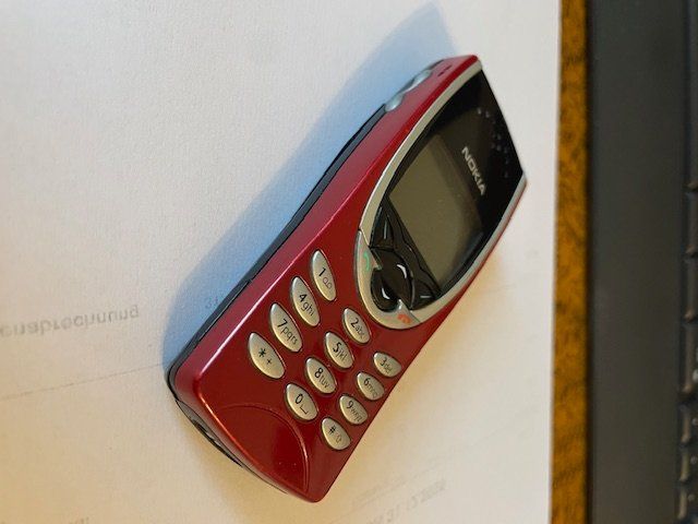 Nokia Telefoni cellulari / Smartphones: Nokia 8210 – Usato da Oftringen venduto da flor_2020 1