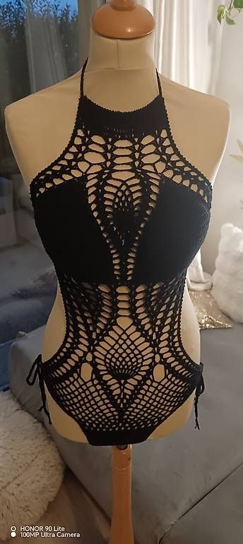 Canottiere & Pantaloni: Maillot en crochet stylé – Usato da Genève venduto da car_9qm9
