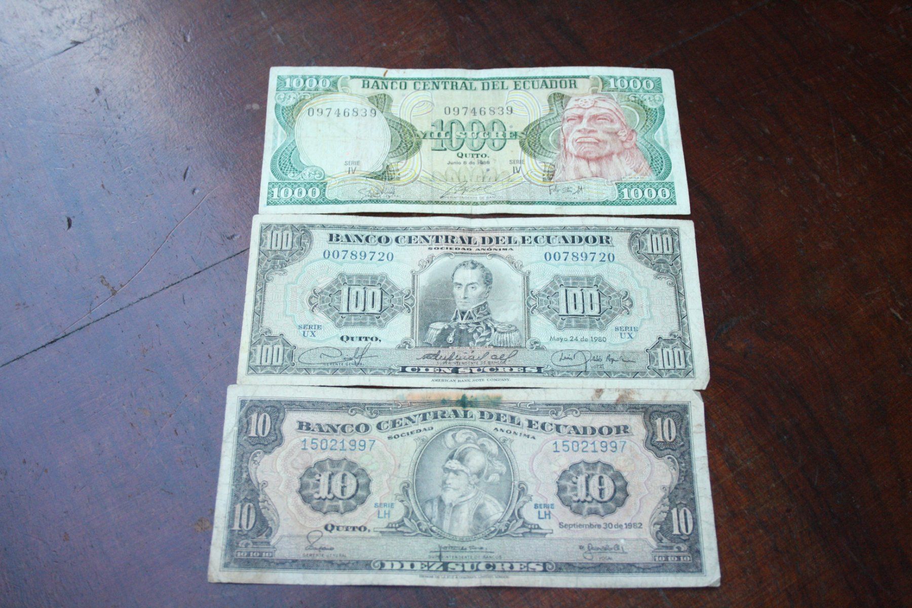 Banconote: Equateur 3 billets à partir 1980 – Usato da Cormondrèche venduto da Hermes.monnaies