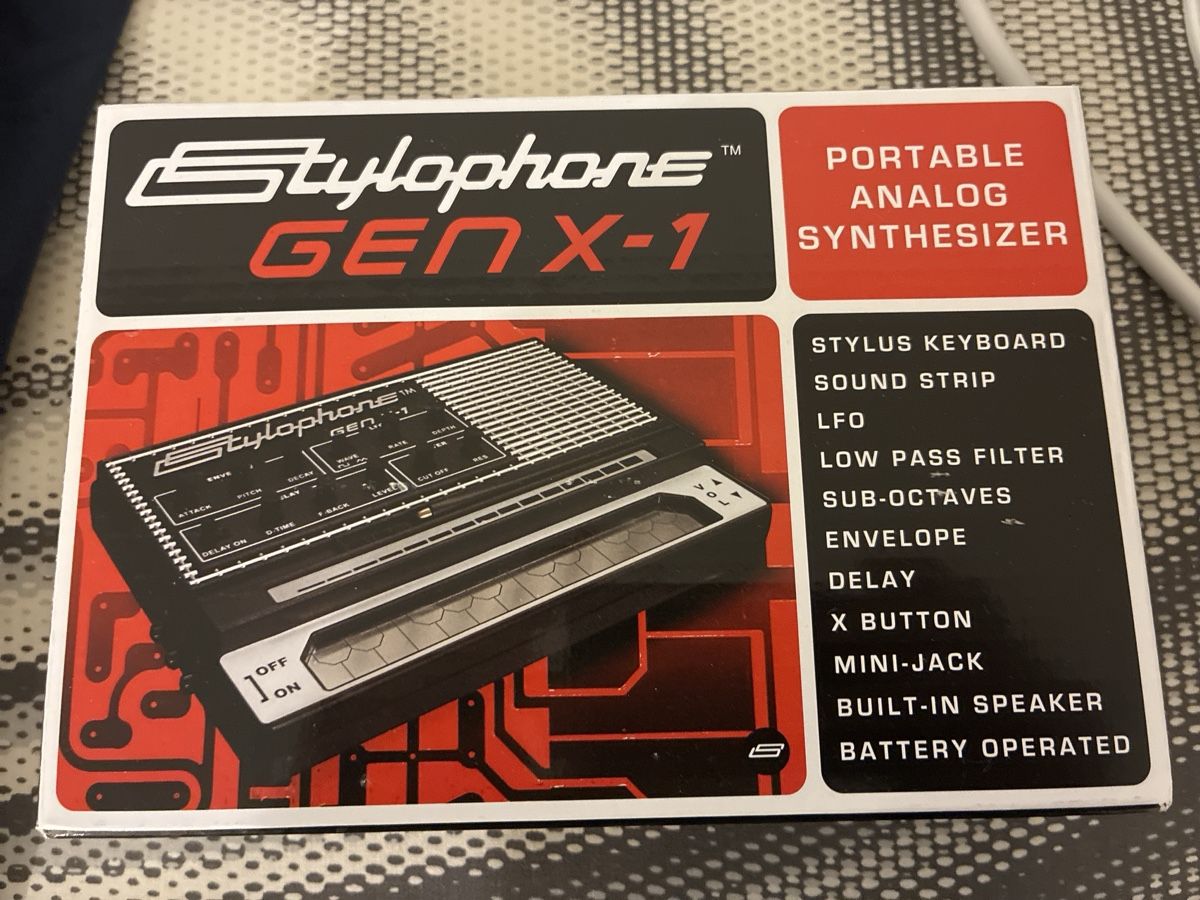 Musikinstrumente: Stylophone GEN X-1 Portable Analog Synthesizer – Gebraucht aus Bonstetten von gonz_benz