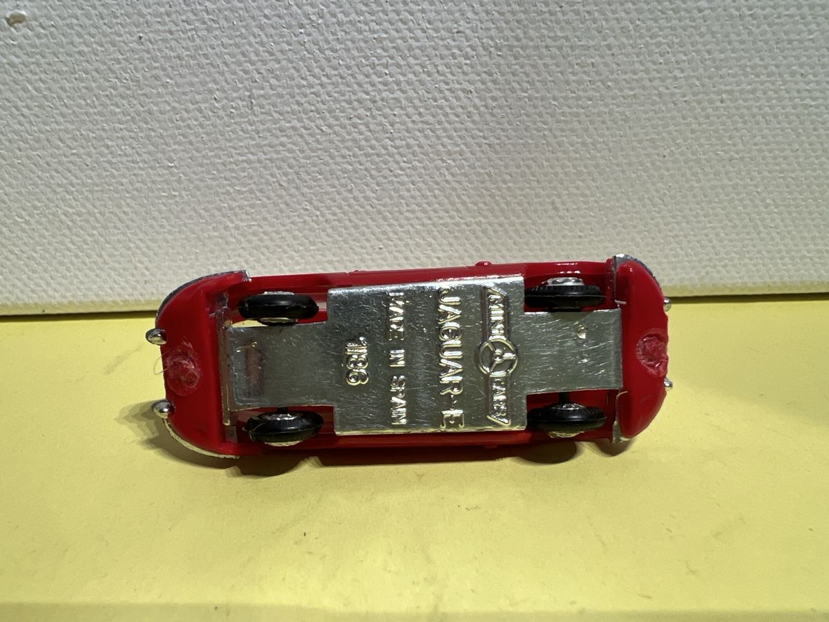 Jaguar Modellini d'auto: Anguplas Jaguar E in 1/87 – Usato da Weinfelden venduto da Kammerflimmern 4